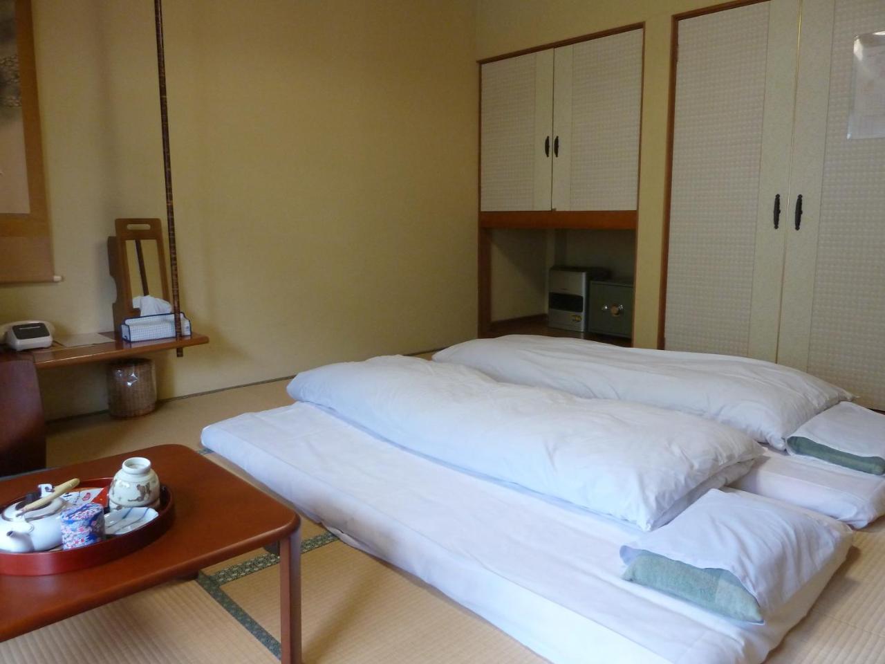 Nakashimakan Takayama  Bagian luar foto