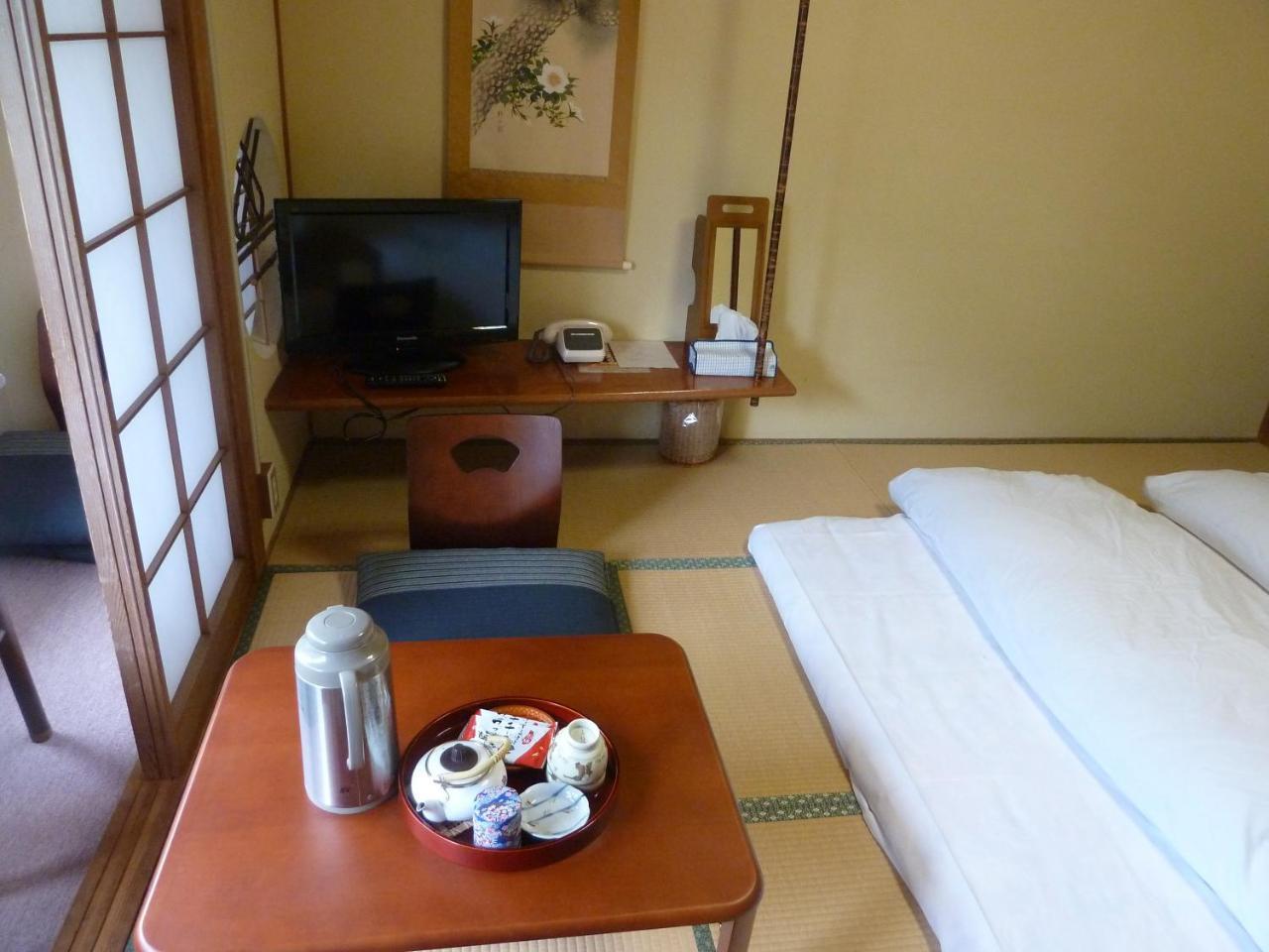 Nakashimakan Takayama  Bagian luar foto